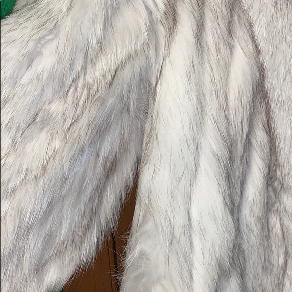 Vintage Saga Fox Fur Coat - Picture 2 of 8